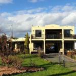 Chateau Bass - Kalgoorlie Accommodation 0