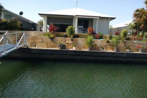 M & Ts Waterfront Bed & Breakfast - Kalgoorlie Accommodation 0