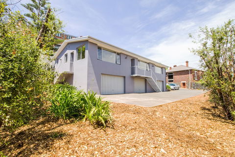 CBD Apartments Launceston - Kalgoorlie Accommodation 3