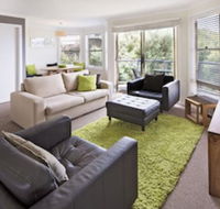 Caribou 3 - Modern  spacious with views over Lake Jindabyne - Kalgoorlie Accommodation