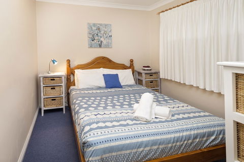 Central Park 7 - The Convenience Of Location & The Warmth Of Comfortable Living - Kalgoorlie Accommodation 1