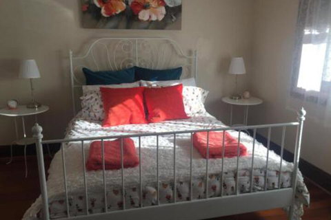 Art Deco Cottage - Kalgoorlie Accommodation 0