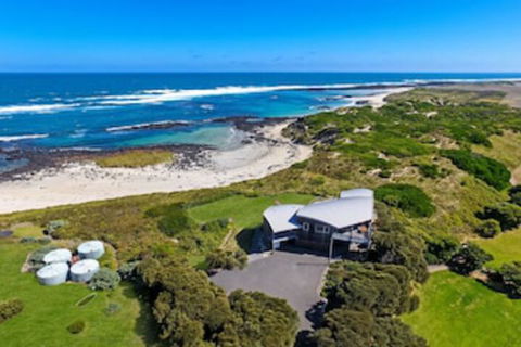 HEARNS BEACH HOUSE - Kalgoorlie Accommodation 0