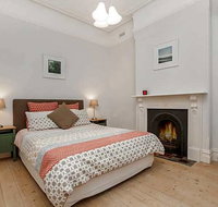 Stylish Manly Beach House Moments from beach - Kalgoorlie Accommodation