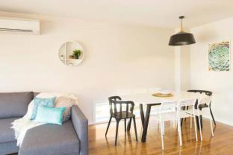 New Designer Home + Parking + Close To Airport - Kalgoorlie Accommodation 0
