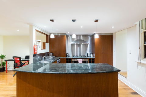 HELENA, 2BDR Fitzroy House - Kalgoorlie Accommodation 5