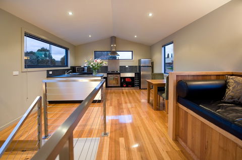 Alofi - Kalgoorlie Accommodation 5