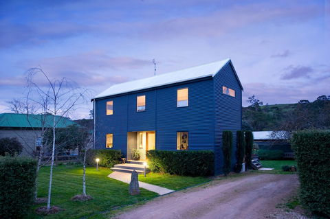 Alofi - Kalgoorlie Accommodation 1