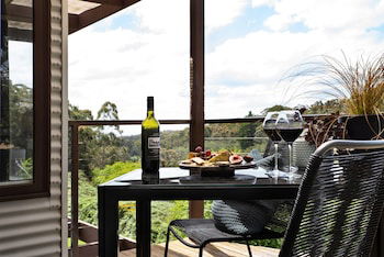 Daylesford Spa Villa 3 - Kalgoorlie Accommodation 0