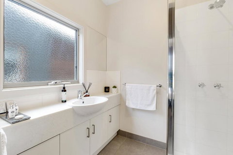 Tangles - Kalgoorlie Accommodation 7