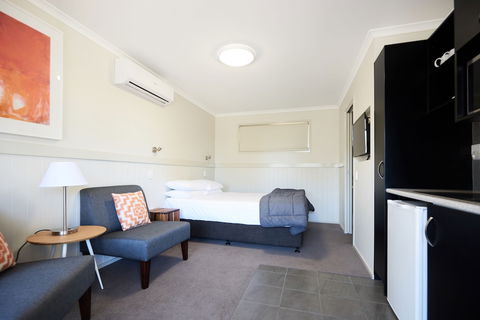 NRMA Bathurst Panorama Holiday Park - Kalgoorlie Accommodation 5
