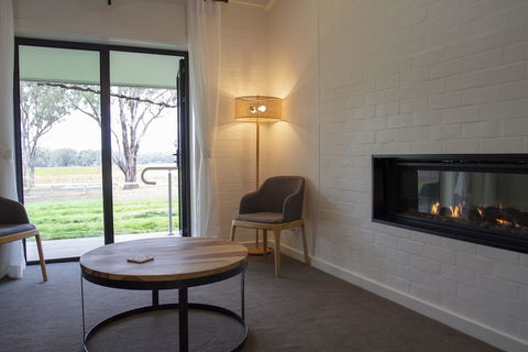 Balgownie Estate Winery Retreat & Restaurant - Kalgoorlie Accommodation 1