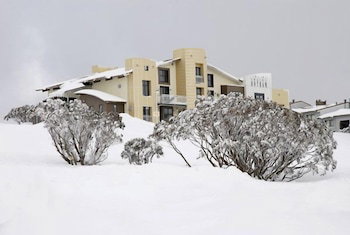 Chalet Hotham 5 - Kalgoorlie Accommodation 0