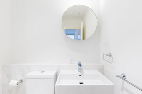 Amazing Location 1BR Apartment In Melbourne CBD - Kalgoorlie Accommodation 3