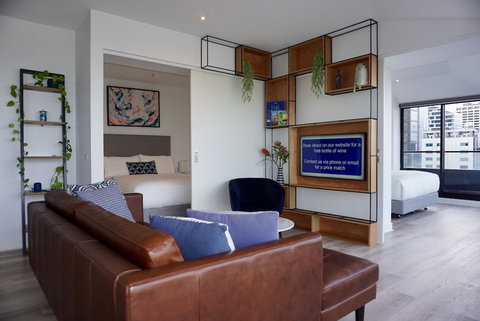 Flinders Luxury Penthouse - Kalgoorlie Accommodation 5