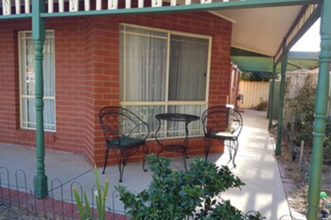 Cobram Cottage - Kalgoorlie Accommodation 0