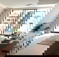 The Elegant Designer Home - Kalgoorlie Accommodation