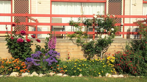 Oyster Court Apartments - Kalgoorlie Accommodation 4