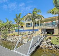 Lakehouse Family Oasis - Kalgoorlie Accommodation