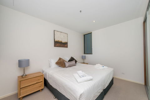 Accommodate Canberra - Manhattan - Kalgoorlie Accommodation 1