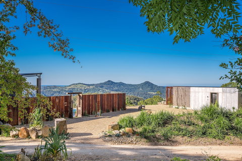 Blackbird - Kalgoorlie Accommodation 1