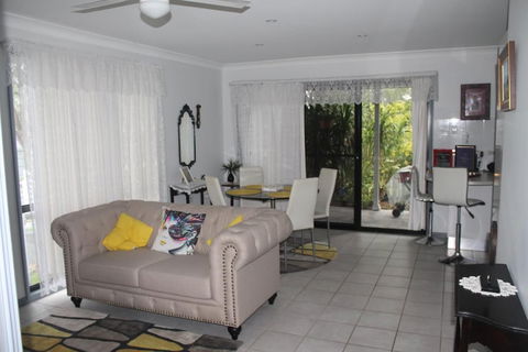 Ducati's Bed And Breakfast - Kalgoorlie Accommodation 4