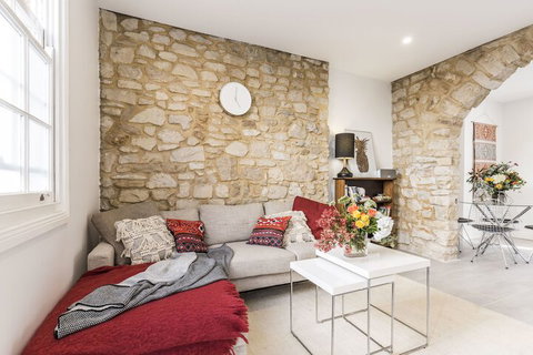 19th Century Sydney 2 Storey Cottage - Kalgoorlie Accommodation 6