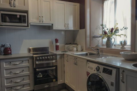 Hartley Historic Cottages - Kalgoorlie Accommodation 3