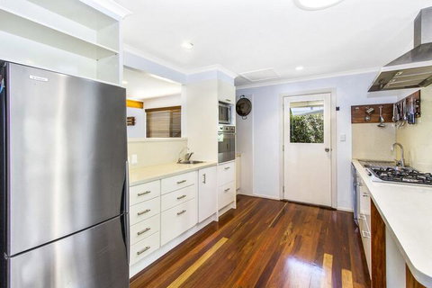 CABARITA BEACH BLISS HOLIDAY HOME On The LAKE - Kalgoorlie Accommodation 3