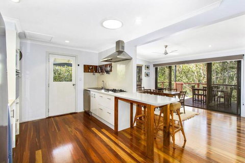 CABARITA BEACH BLISS HOLIDAY HOME On The LAKE - Kalgoorlie Accommodation 2