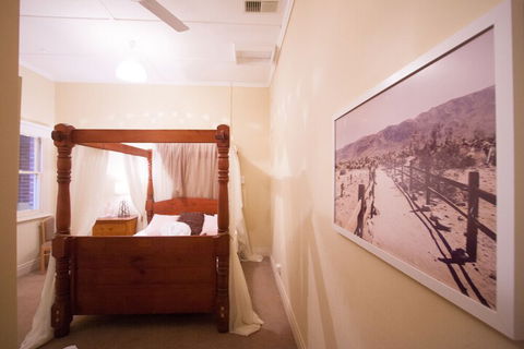 Charleston House - Mathoura - Kalgoorlie Accommodation 3