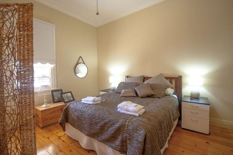 Charleston House - Mathoura - Kalgoorlie Accommodation 5