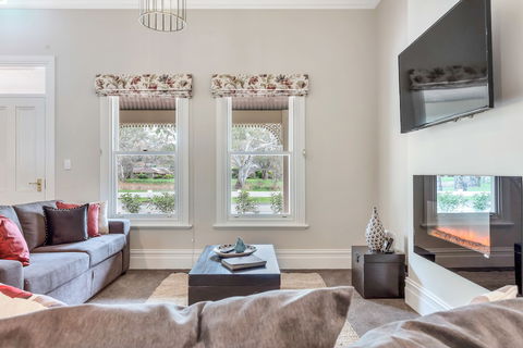 Grandview Accommodation - The Flaxley Apartments - Kalgoorlie Accommodation 6