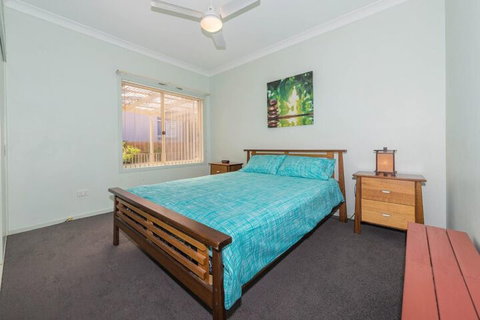 Cook St. 4 Salamander Bay - Kalgoorlie Accommodation 4