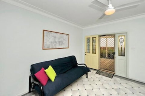 Cook St. 4 Salamander Bay - Kalgoorlie Accommodation 6