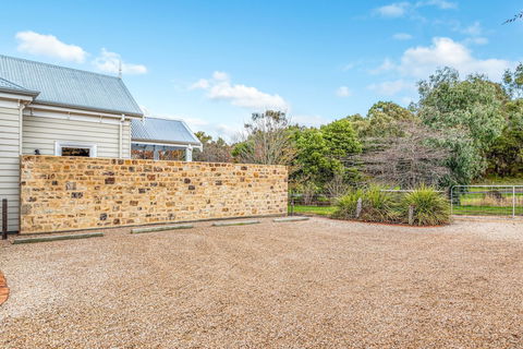 Grandview Accommodation - The Elm Tree Apartments - Kalgoorlie Accommodation 2