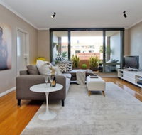 Ample Space in This 1 Bed Apt Also With Pool / Gym - Kalgoorlie Accommodation