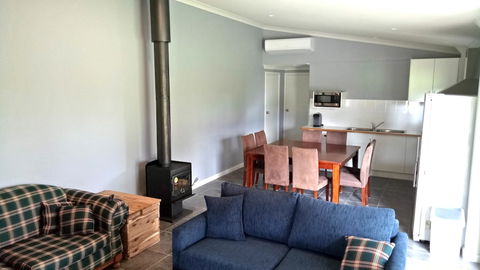 Donegal Farmstay - Kalgoorlie Accommodation 4