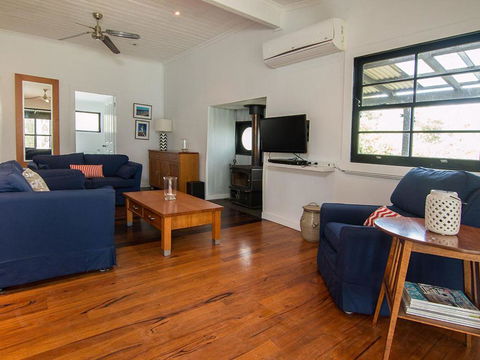 Tuppys On The Lake - Kalgoorlie Accommodation 3