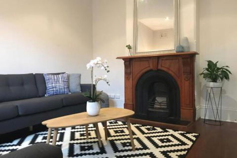 Zaara - Kalgoorlie Accommodation 0