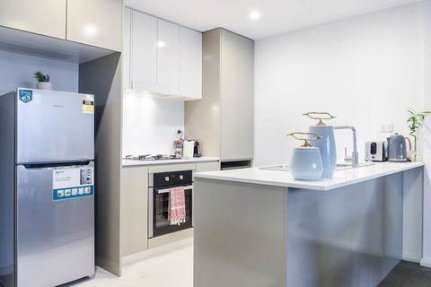 Charming & Spacious Living In A Serene Location - Kalgoorlie Accommodation 2