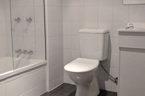 Regent Hall - Kalgoorlie Accommodation 3