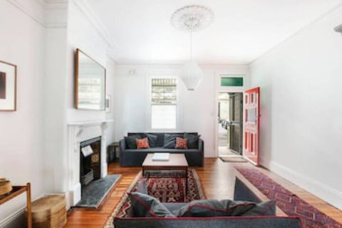 European Elegance In Darlinghurst - Kalgoorlie Accommodation 0