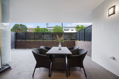 Peaceful Water Side Retreat With Huge Courtyard - Kalgoorlie Accommodation 5