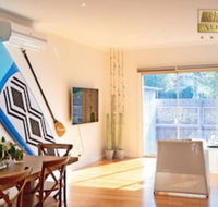 AUJOY 4 Bed Townhouse Glen Waverley - Kalgoorlie Accommodation