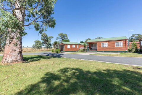 Holbrook Motor Village - Kalgoorlie Accommodation 5