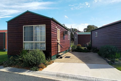 Holbrook Motor Village - Kalgoorlie Accommodation 3