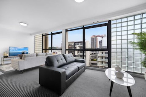 Stylish & Spacious Apt With Double Living Room - Kalgoorlie Accommodation 0