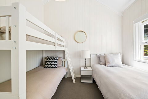 Hollow Tree Farm - Peace And Quiet On 30 Acres Right In Toowoomba - Kalgoorlie Accommodation 7