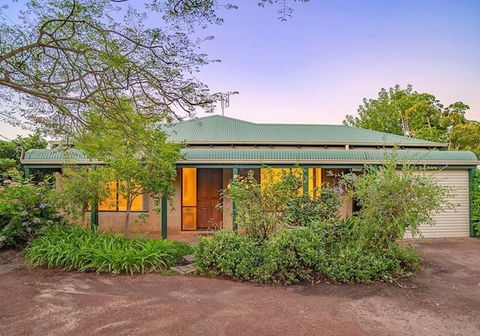 Hakea Haven - Dunsborough - Kalgoorlie Accommodation 2